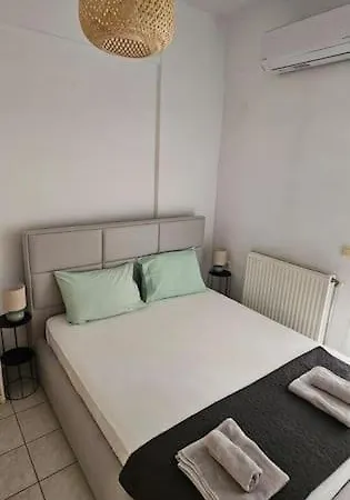 Eva'S Apartment Ламия Экстерьер фото