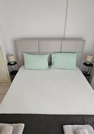 Eva'S Apartment Ламия Экстерьер фото